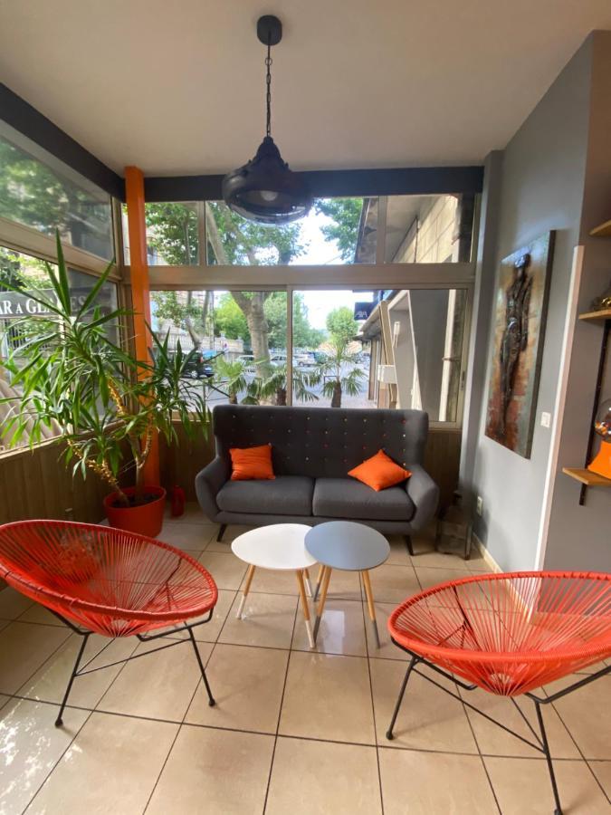 Rev Hotel Lamalou-les-Bains Exteriér fotografie